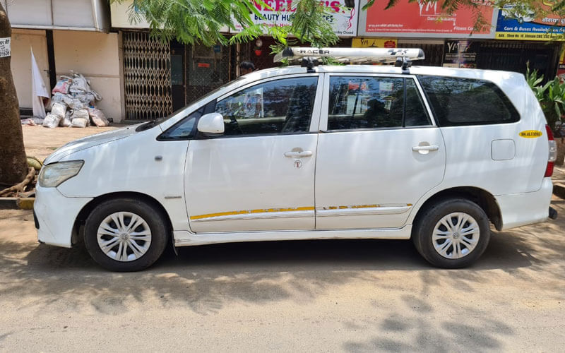 Toyota-Innova-1